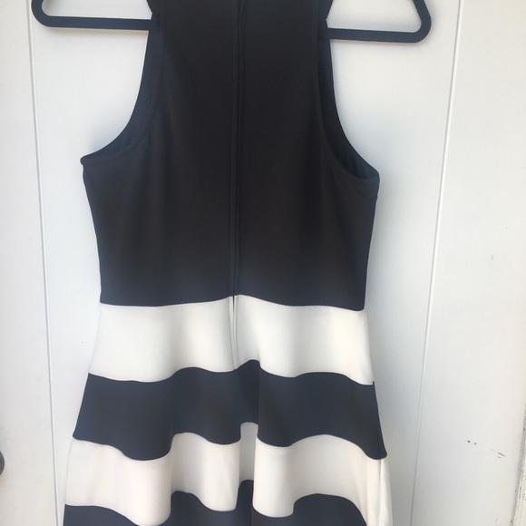 Black and White Striped Strappy Cage Dress - Picture 5 of 6